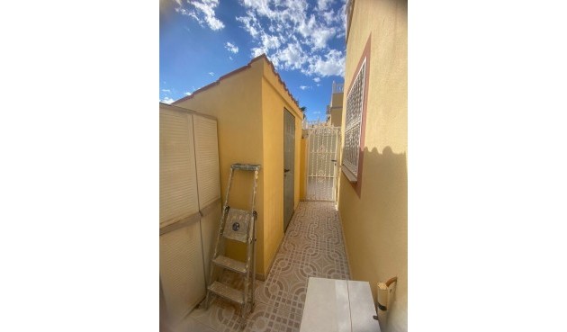 Resale - Semi Detached -
Villamartin - Costa Blanca