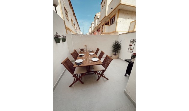 Brukt - Town House -
Playa Flamenca - Costa Blanca