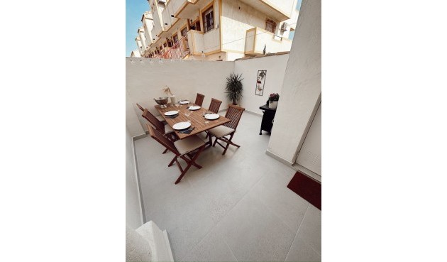 Brukt - Town House -
Playa Flamenca - Costa Blanca