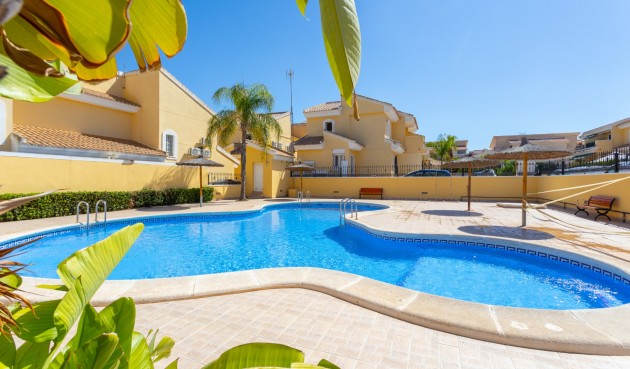 Brukt - Villa -
Orihuela Costa - Costa Blanca