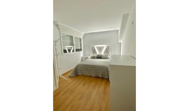 Brukt - Town House -
Polop - Costa Blanca