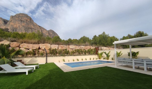 Brukt - Town House -
Polop - Costa Blanca