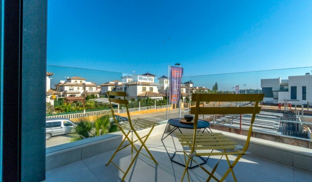 Brukt - Villa -
La Marina - Costa Blanca