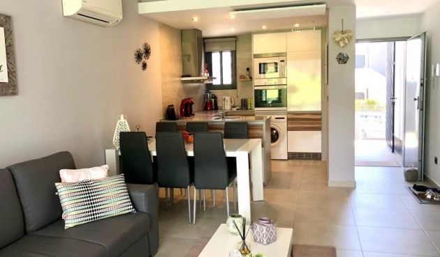 Brukt - Apartment -
Orihuela Costa - Punta Prima