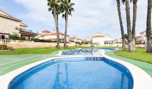 Brukt - Bungalow -
Orihuela Costa - Costa Blanca