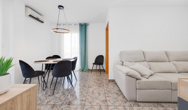 Resale - Apartment -
Torrevieja - Costa Blanca