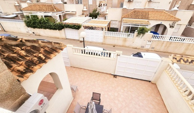 Återförsäljning - Town House -
Torrevieja - Torreblanca