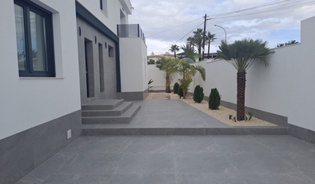 Reventa - Villa -
Ciudad Quesada - Costa Blanca