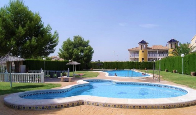 Reventa - Villa -
Villamartin - Costa Blanca