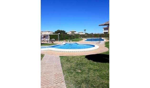 Reventa - Villa -
Villamartin - Costa Blanca