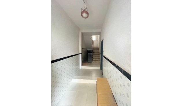 Återförsäljning - Apartment -
Torrevieja - Centro