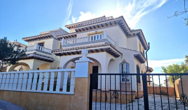 Resale - Duplex -
Orihuela Costa - Montezenia