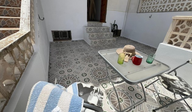 Resale - Bungalow -
Torrevieja - Torreblanca