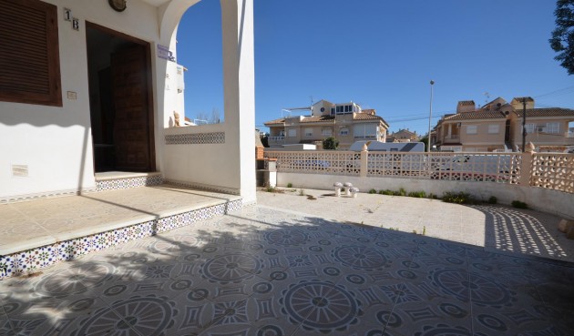 Resale - Bungalow -
Torrevieja - Torreblanca