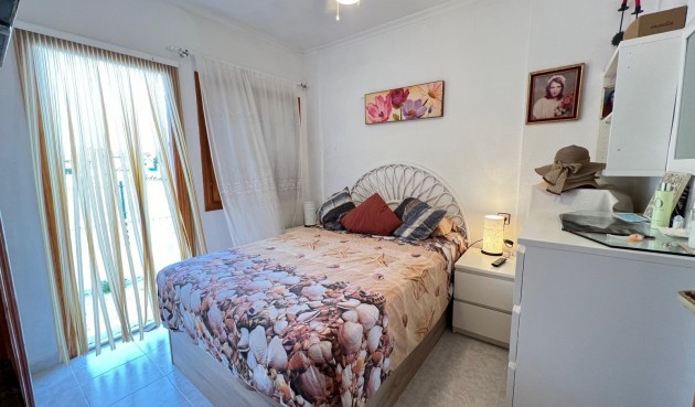 Resale - Bungalow -
Torrevieja - Torreblanca