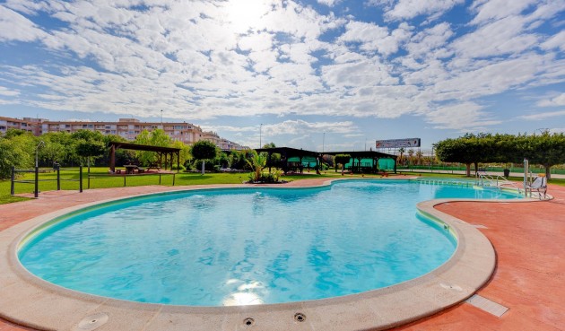 Återförsäljning - Bungalow -
Torrevieja - Parque Las Naciones