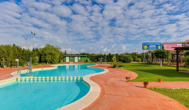 Återförsäljning - Bungalow -
Torrevieja - Parque Las Naciones