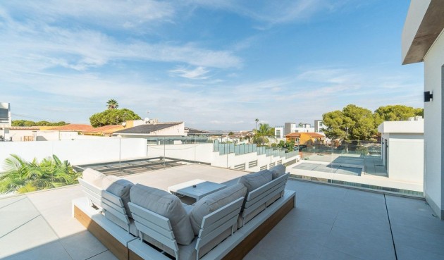 Reventa - Villa -
Torrevieja - Los Balcones