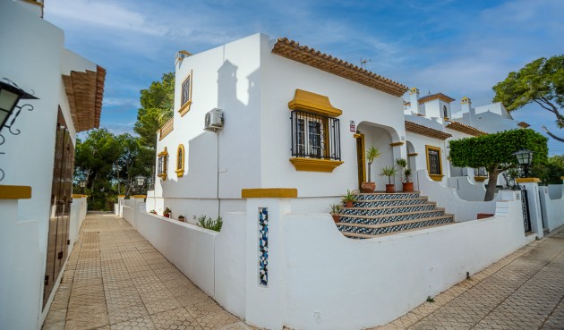 Brukt - Semi Detached -
Orihuela Costa - Costa Blanca