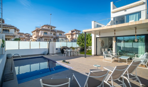 Återförsäljning - Villa -
Orihuela Costa - Costa Blanca