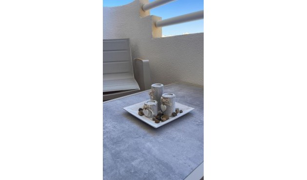 Resale - Apartment -
Orihuela Costa - Campoamor