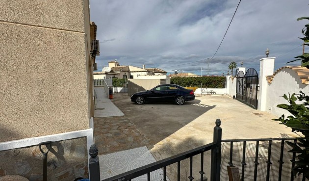 Resale - Villa -
Catral - Costa Blanca