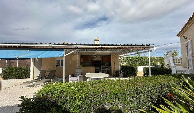 Resale - Villa -
Catral - Costa Blanca