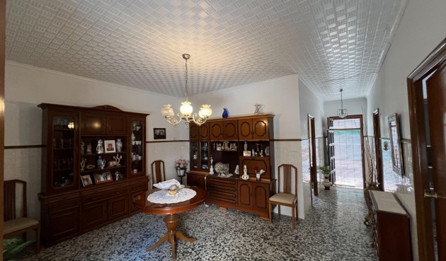 Resale - Town House -
Dolores - Centro