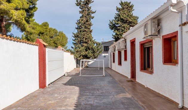 Återförsäljning - Villa -
Orihuela Costa - Costa Blanca