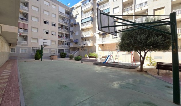 Brukt - Apartment -
Torrevieja - Centro