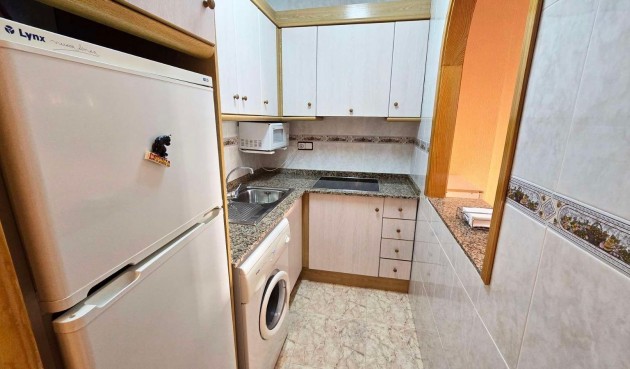 Resale - Apartment -
Torrevieja - Centro