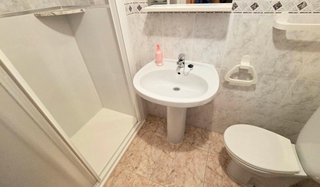 Resale - Apartment -
Torrevieja - Centro