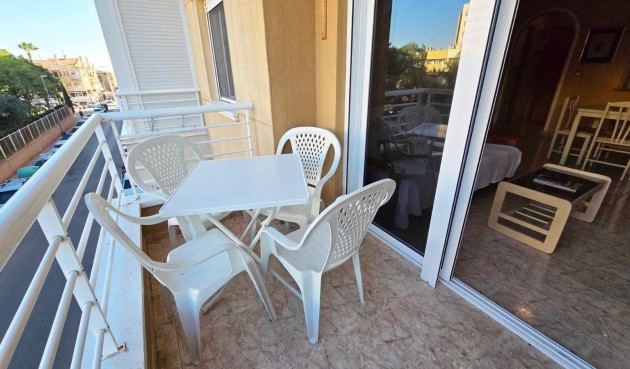 Resale - Apartment -
Torrevieja - Centro