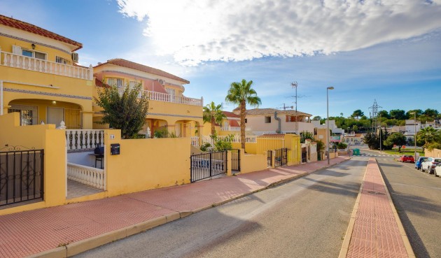 Resale - Town House -
Orihuela Costa - Las Filipinas