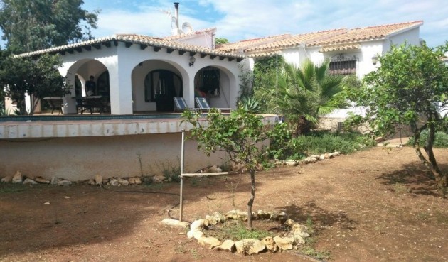 Resale - Villa -
Jávea - Costa Blanca