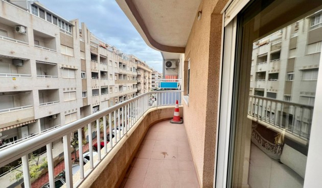 Resale - Apartment -
Torrevieja - Acequion