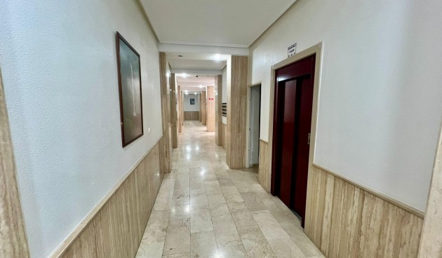 Resale - Apartment -
Torrevieja - Acequion