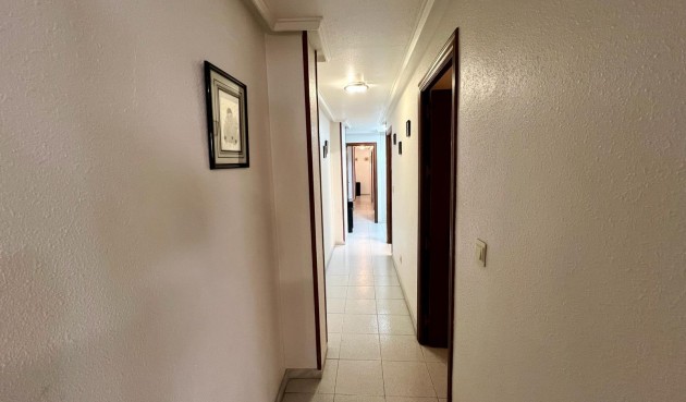 Återförsäljning - Apartment -
Torrevieja - Centro