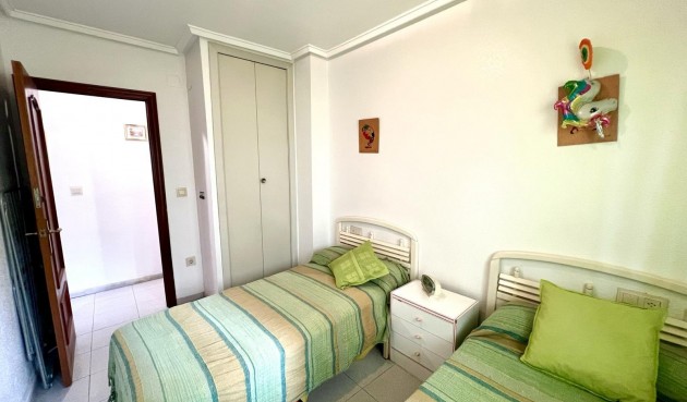 Återförsäljning - Apartment -
Torrevieja - Centro