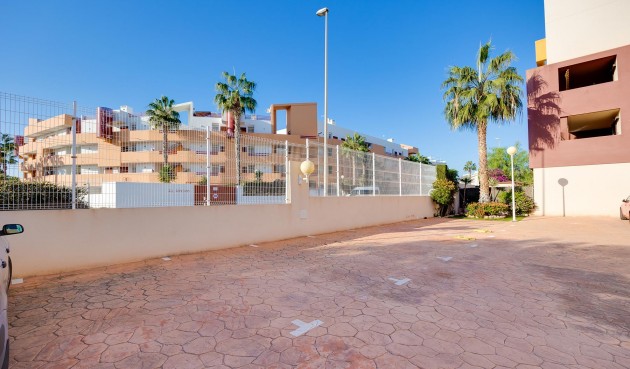 Återförsäljning - Apartment -
Orihuela Costa - Costa Blanca