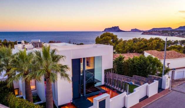 Resale - Villa -
Moraira - Costa Blanca