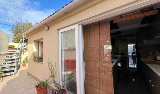 Resale - Villa -
Torrevieja - Torreblanca