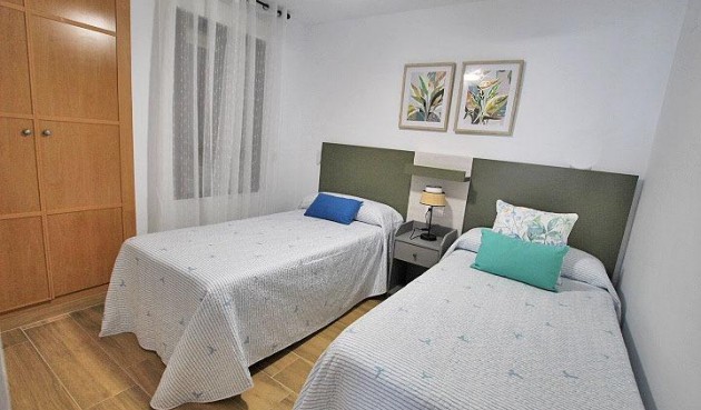 Brukt - Apartment -
Guardamar del Segura - Pueblo