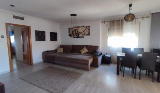 Resale - Villa -
Torrevieja - aguas nuevas