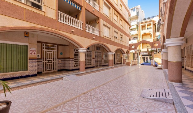 Resale - Apartment -
Torrevieja - La Mata