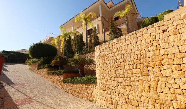 Resale - Villa -
Altea - Costa Blanca