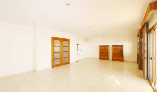 Resale - Villa -
Altea - Costa Blanca