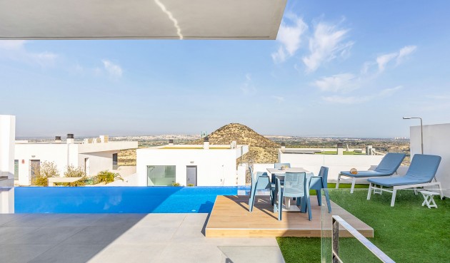 Resale - Villa -
Ciudad Quesada - Costa Blanca