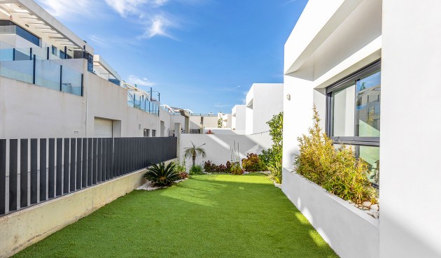 Resale - Villa -
Ciudad Quesada - Costa Blanca