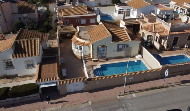 Resale - Villa -
Orihuela Costa - Costa Blanca